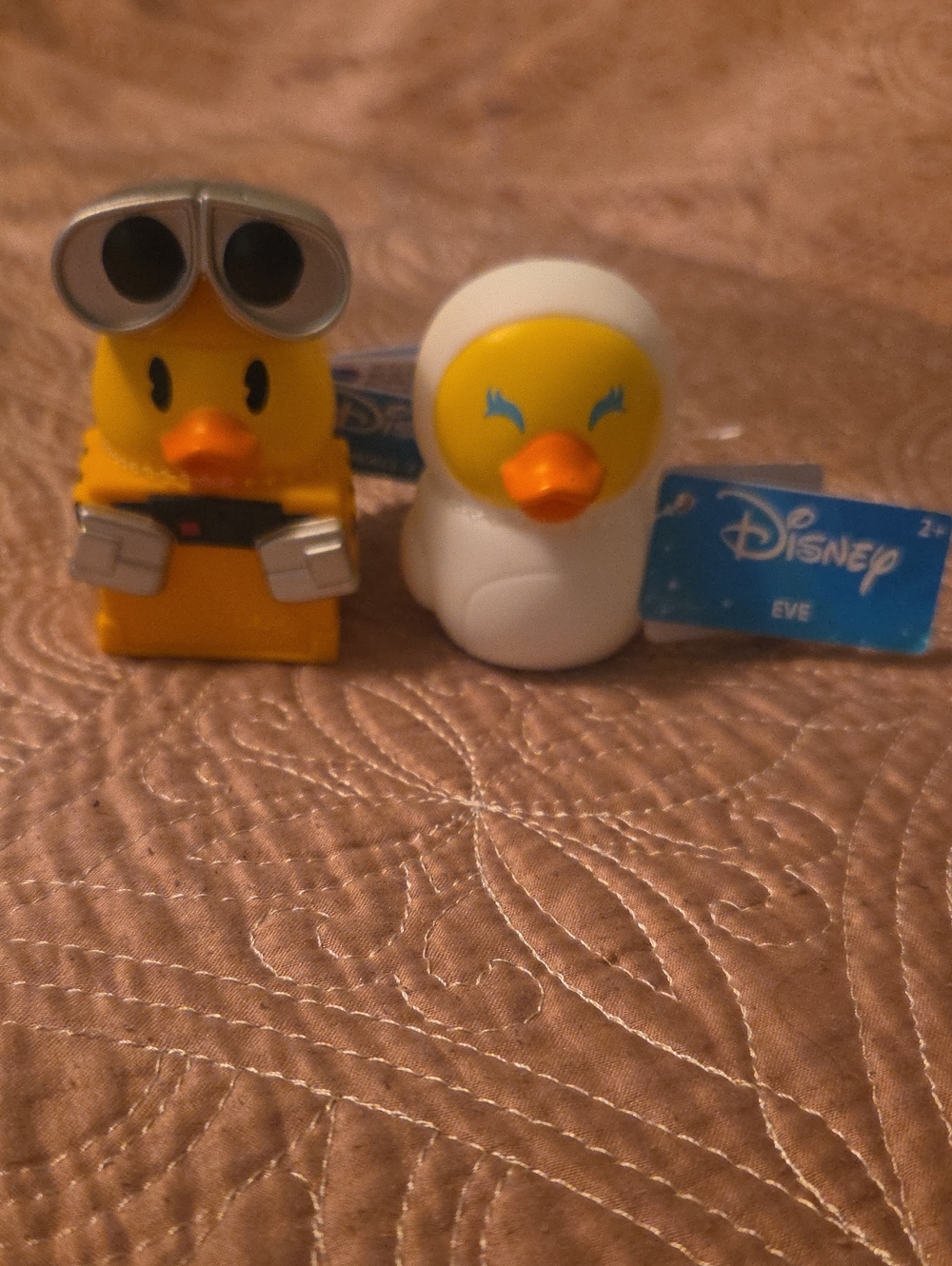 Disney Duckalooz Wall-E and Eve Rubber Ducks